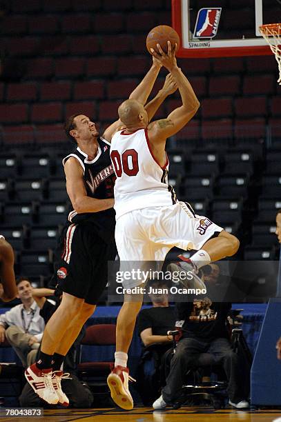 Roderick Riley Nba 87 Roderick Riley Stock Photos, High-Res Pictures, and Images - Getty ...