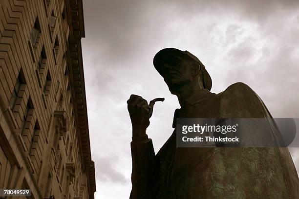 statue of sherlock holmes, london, england - sherlock holmes stock pictures, royalty-free photos & images