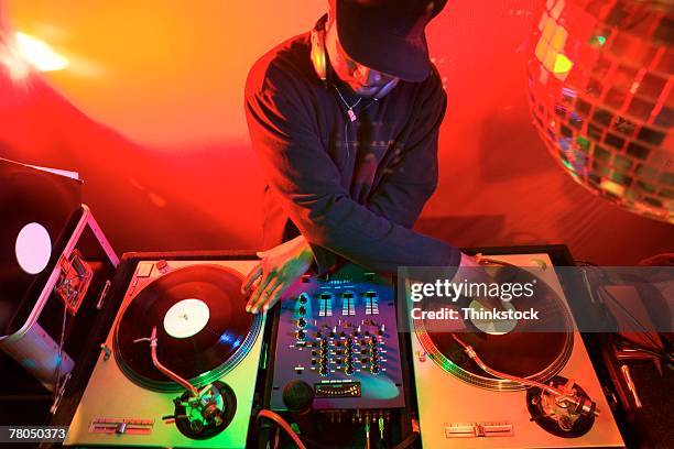 disc jockey - hip hop foto e immagini stock