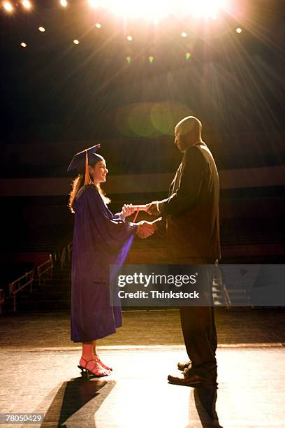 graduation ceremony - graduation podium stockfoto's en -beelden