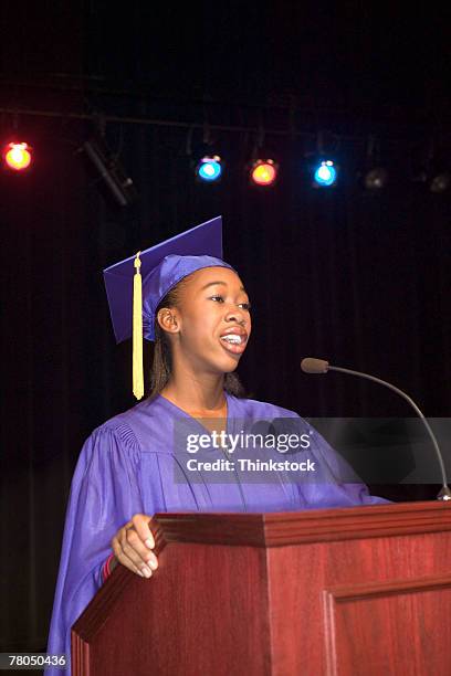 speaker at a graduation ceremony - graduation podium stockfoto's en -beelden