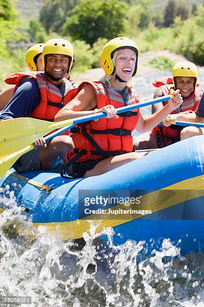 people whitewater rafting - whitewater rafting photos et images de collection