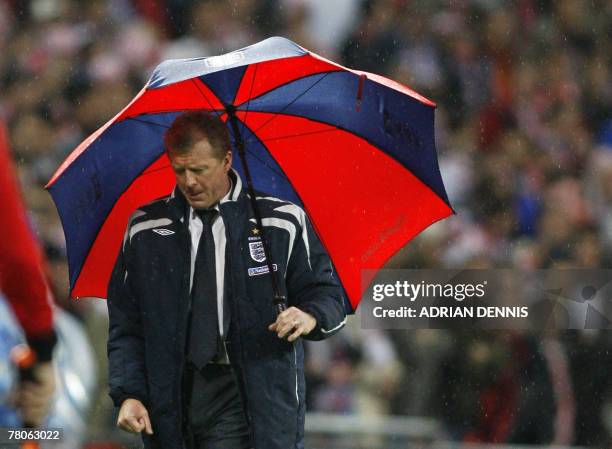 England football manager Steve McClaren watches his team lose 3-2 to Croatia in a Group E Euro 2008 Qualifying game at Wembley, in north London, 21...