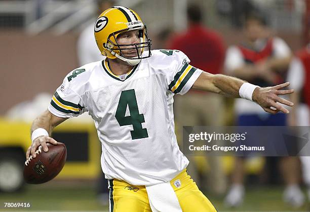 Bret Favre of the Green Bay Packers throws a second quarter pass during a game against the Detroit Lions on November 22, 2007 at Ford Field in...
