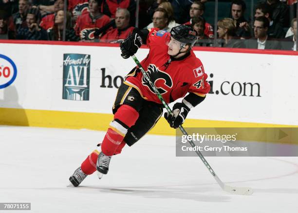 Dustin Boyd of the Calgary Flames skates against the Chicago Blackhawks at Pengrowth Saddledome November 22, 2007 in Calgary, Alberta, Canada.