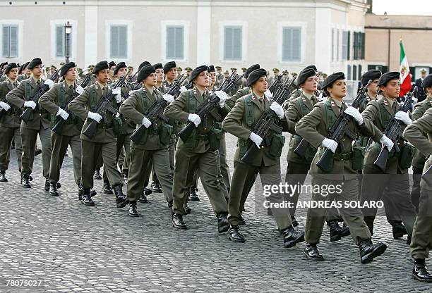 Italian Bodyguards 83,143 Italian Defense Stock Photos, High-Res Pictures, and Images ...