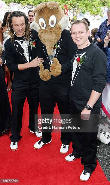 Jamie Linehan, "Mascot" and Ben Boyce from Pulp Sport on TV3 attend the Qantas New Zealand Television Awards at the Aotea Centre on November 24, 2007...