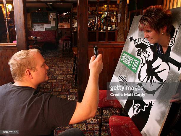 Jim Timms Karen Tate Photos and Premium High Res Pictures - Getty Images
