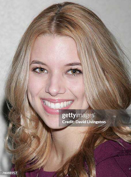 Carlie Casey Photos and Premium High Res Pictures - Getty Images