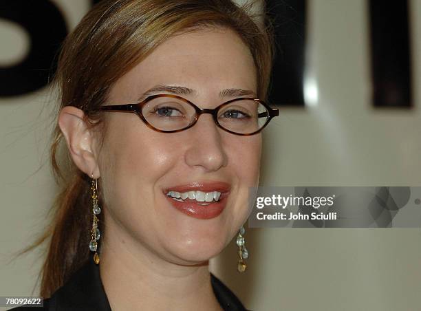 Amy Powell Roots 790 photos et images haute résolution de Amy Powell - Getty Images