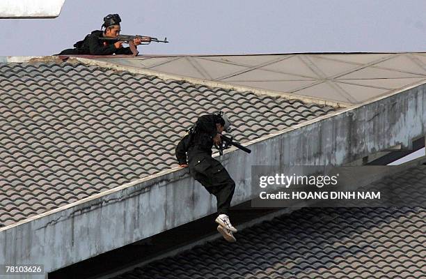 84 Hanoi Police Force Stock Photos, High-Res Pictures, and Images ...