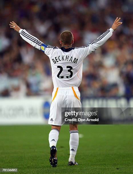 Galaxy player David Beckham in action during the Hyundai Club Challenge match between Sydney FC and the LA Galaxy at Telstra Stadium on November 27,...