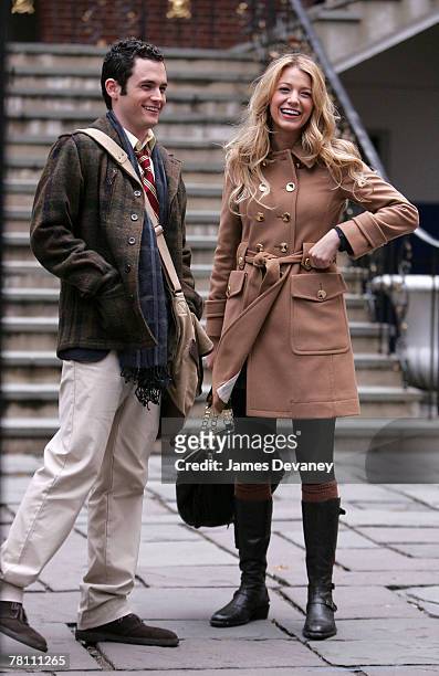 Penn Badgley and Blake Lively on location for "Gossip Girl" November 27, 2007 in New York City.
