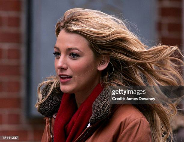 Blake Lively on location for "Gossip Girl" November 27, 2007 in New York City.