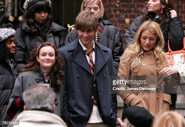 Leighton Meester, Chace Crawford and Blake Lively on location for "Gossip Girl" November 27, 2007 in New York City.