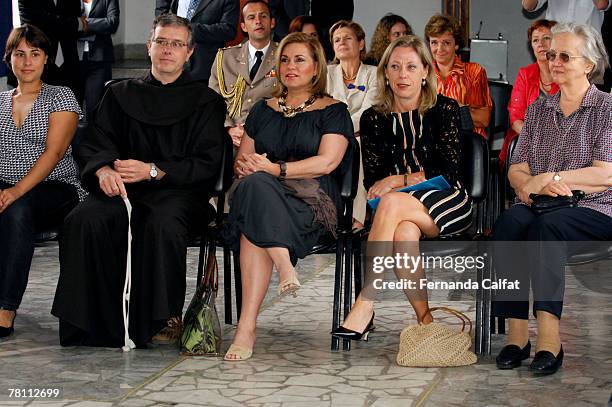 Leticia, Frei Francisco of CEFRAN, Maria Teresa, Grand Duchess of Luxembourg, Marie Pierre Poirier and Sister Judite Lupo visit a Social Project...