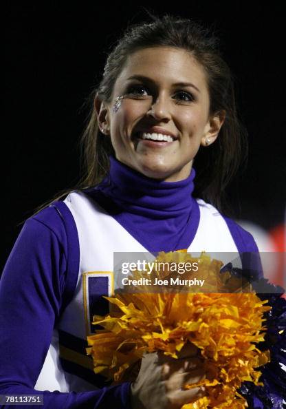 Addison Rae Lsu A cheerleader of the LSU Tigers smiles during a game against the ...
