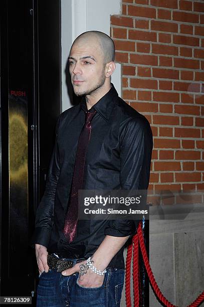 Singer Abs Breen attends singer Bryan Adams private viewing of Modern Muses November 27, 2007 in London, England.
