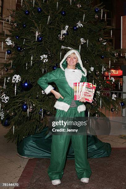 Zoe Ball launches Oxfam's travelling gift stall at Victoria Station on November 29, 2007 in London, England.