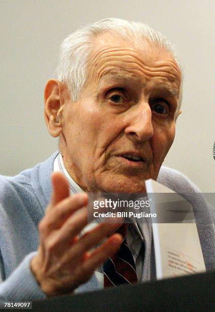 Jack Kevorkian talks to college students about prison reform during a speech at Wayne State University November 29, 2007 in Detroit, Michigan. Dr....