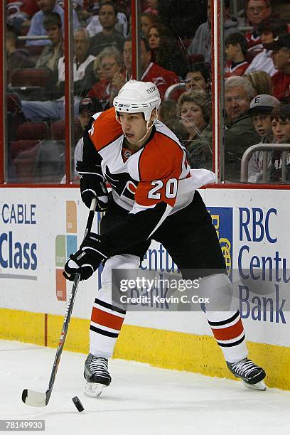 Umberger of the Philadelphia Flyers skates with the puck against the Carolina Hurricanes at RBC Center on November 21, 2007 in Raleigh, North...