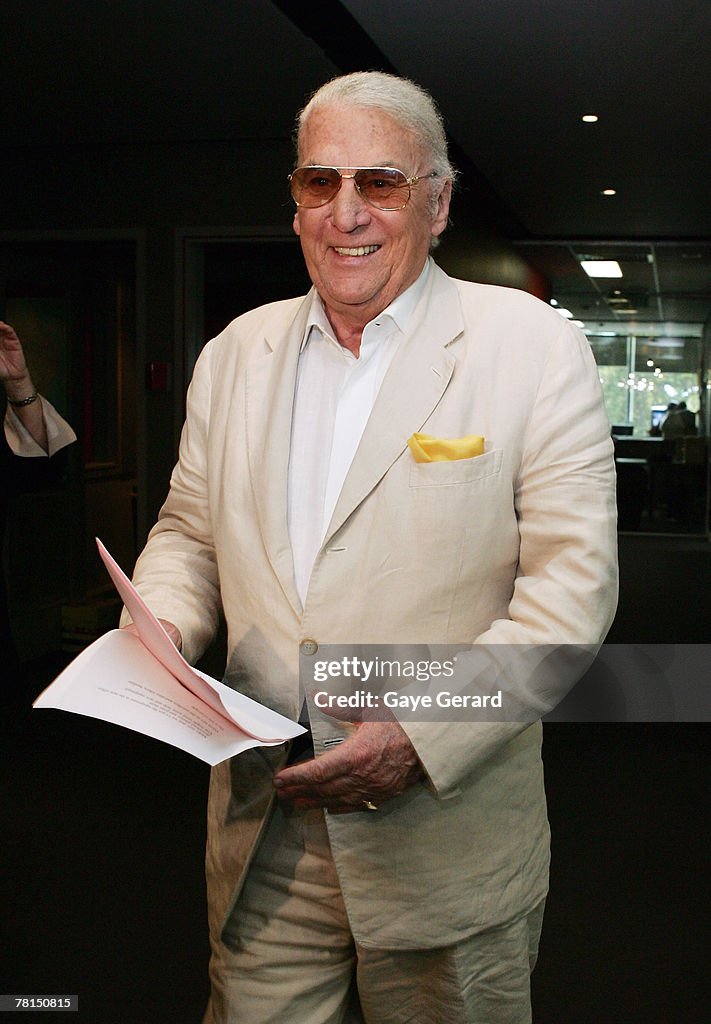 John Laws Signs Off Radio For The Last Time