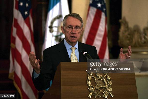 Democrat Senator and leader of the majority of the US Senate Harry Reid, answers questions to the press at the National Palace of Culture in...