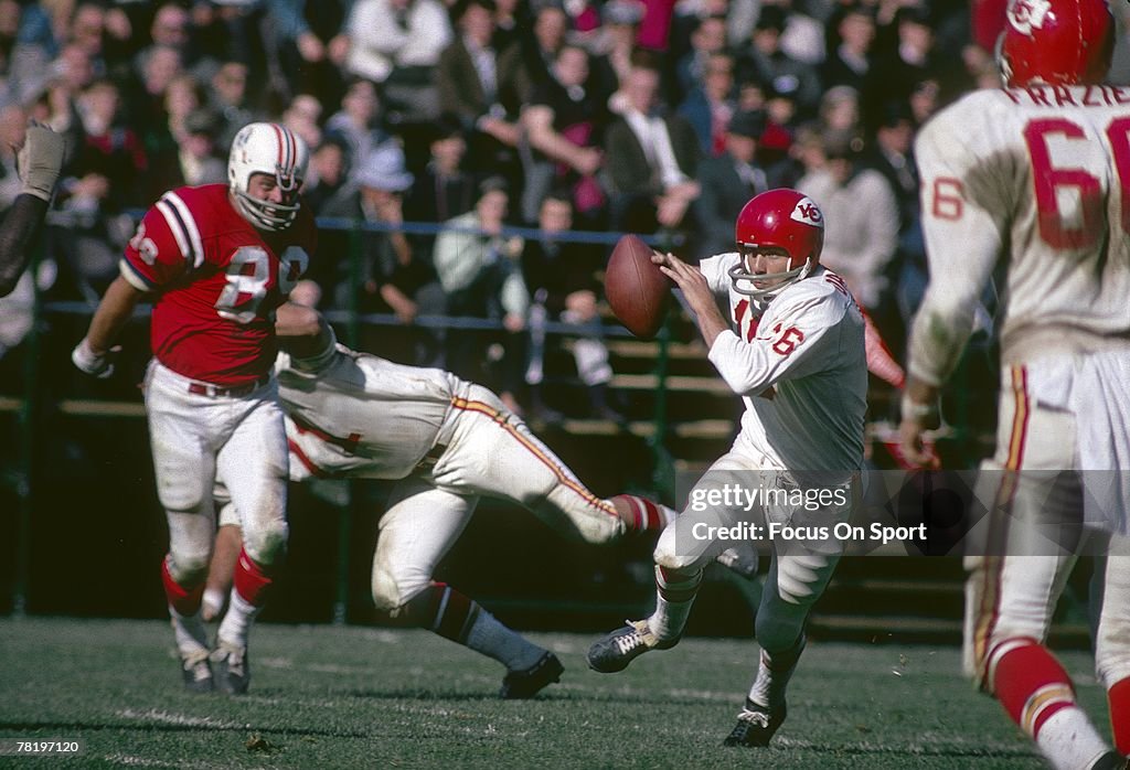 Kansas City Chiefs v Boston Patriots