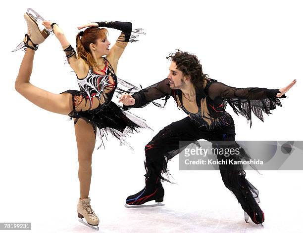 Jana Khokhlova and Sergei Novitski of Russia skate in the Ice Dancing Free Dance of the ISU Grand Prix of Figure Skating NHK Trophy at Sendai City...