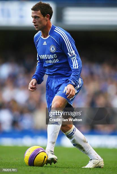 Wayne Bridge of Chelsea in action during the Barclays Premier League match between Chelsea and West Ham United at Stamford Bridge on December 1, 2007...