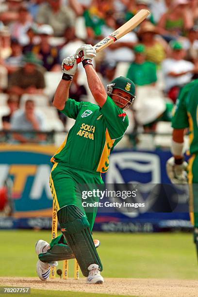 Graeme Smith strikes out during the third ODI match between South Africa and New Zealand held at Sahara Park Newlands on December 2, 2007 in Cape...