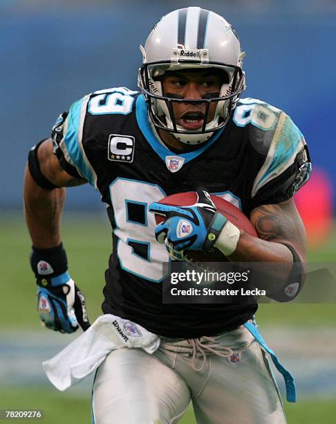 Steve Smith of the Carolina Panthers runs with the ball during their game against the San Francisco 49ers at Bank of America Stadium on December 2,...