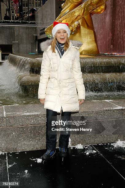 Actress Spencer Grammer ice skates at ABC Family's "25 Days Of Christmas" Winter Wonderland at The Rock Center Cafe on December 2, 2007 in New York...