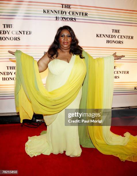 Singer Aretha Franklin poses for the cameras at the 30th annual Kennedy Center Honors on December 2, 2007 at the John F. Kennedy Center for the...