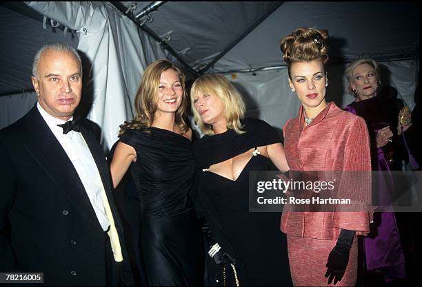 Manolo. Blahnik, Kate Moss, Marianne Faithful, Debra Mazur