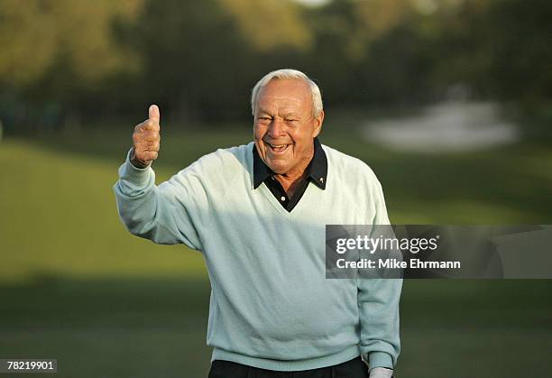 Arnold Palmer hits the ceremonial first tee shot to start the 2007 Masters Tournament at Augusta National Golf Club in Augusta, Georgia on April 5,...