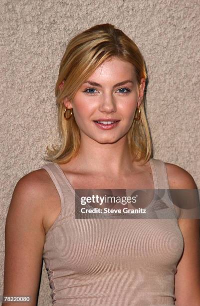 39 Elisha Cuthbert 2001 Fotos Und Hochaufl sende Bilder Getty Images 39-elisha-cuthbert-2001-fotos-und-hochaufl-sende-bilder-getty-images