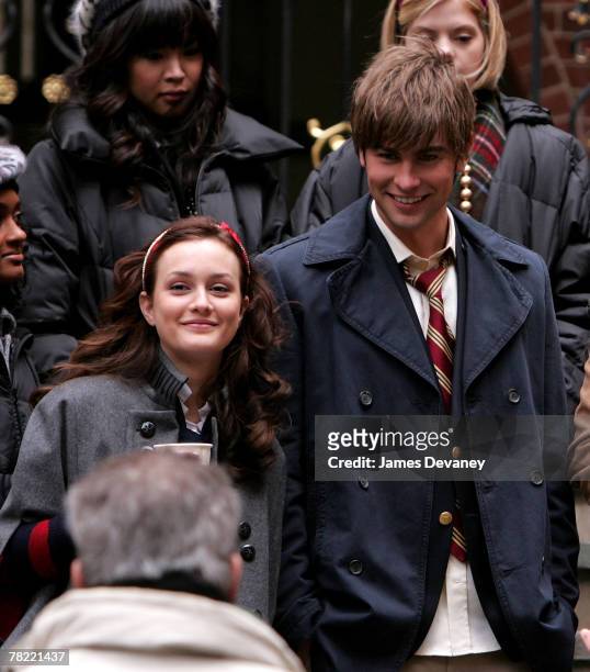 Leighton Meester and Chace Crawford and Blake Lively on location for "Gossip Girl" November 27, 2007 in New York City.