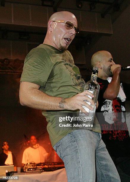 Pitbull performs on stage during Musica Fresca Festival at Bayfront Park Amphitheatre on October 6, 2007 in Miami, Fl.