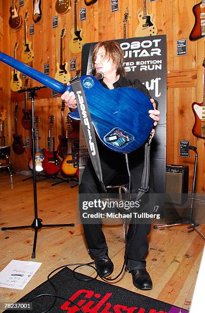 Musician Johnny Rzeznik of the rock group the Goo Goo Dools demonstrates the new self-tuning, limited edition Gibson Robot Guitar at the Guitar...