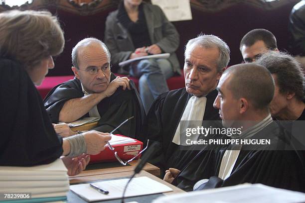 Avocat des anciens salari?s de l'usine de Lys-Lez-Lannoy de la soci?t? d'Alstom Power Boilers Jean-Paul Teissonni?re attend l'ouverture de l'audience...