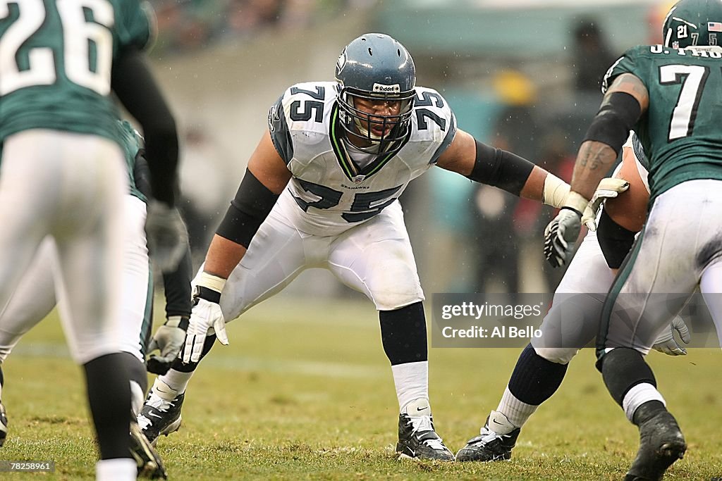 Sean Locklear Sean Locklear of the Seattle Seahawks looks on during the NFL game ...