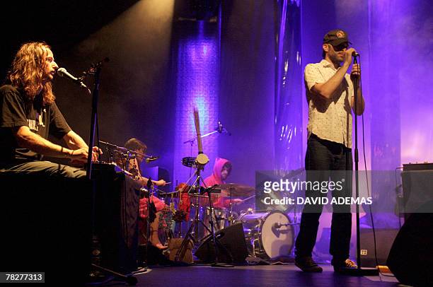 British group Tunng performs with Canadian singer and musician Buck 65 , 05 December 2007 at the Aire Libre concert hall in Rennes, western France,...