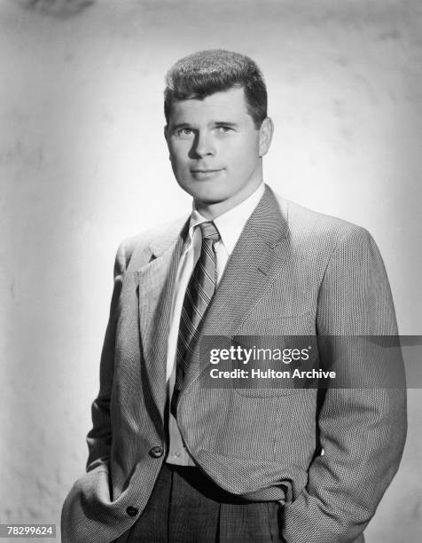 American actor Barry Nelson , star of the CBS TV sit-com 'My Favourite Husband', 18th August 1953.