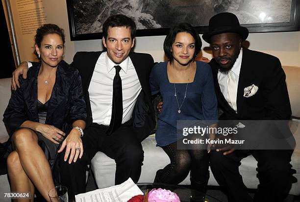 Jill Goodacre, singer Harry Connick Jr. And musicians Norah Jones and Wycleff Jean backstage during CNN Heroes: An All-Star Tribute, a live global...