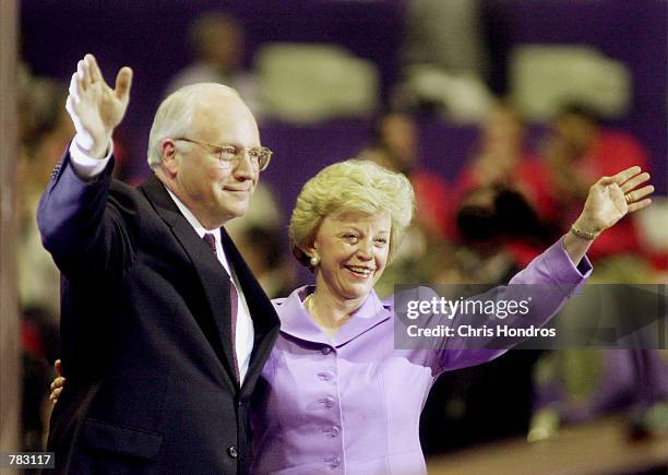 Cheney Smiling 1,643 Cheney 2000 Stock Photos, High-Res Pictures, and Images - Getty ...