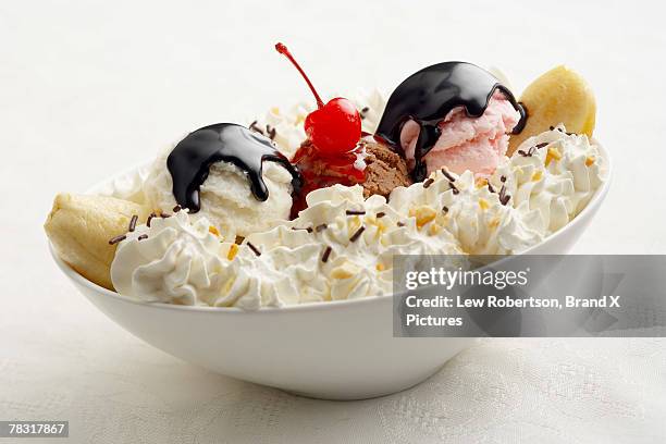 banana split - banana split stock pictures, royalty-free photos & images