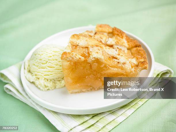 apple pie and ice-cream - apple pie a la mode stock pictures, royalty-free photos & images