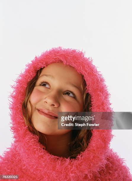 girl in furry hood - hairy girl 個照片及圖片檔