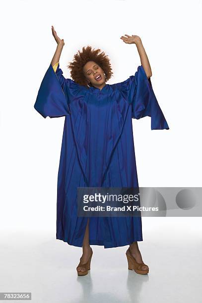 gospel singer in choir robe - gospel stockfoto's en -beelden